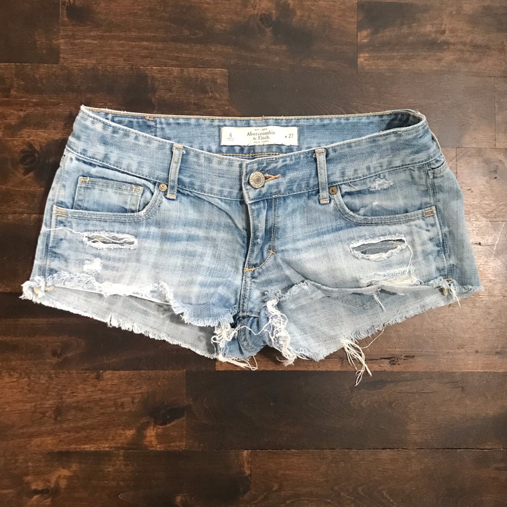 Abercrombie & fitch short size 27